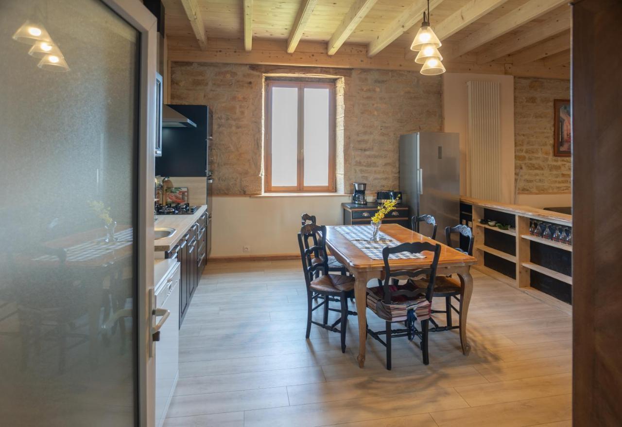 Appartement De Charme Dans Une Maison Isolee Presilly  Exteriér fotografie